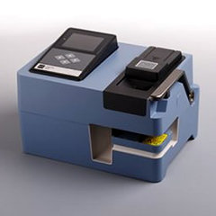 小麦加工品水分計（粉砕部自動清掃機能付き）／ 品番　M70GZ-BR08K